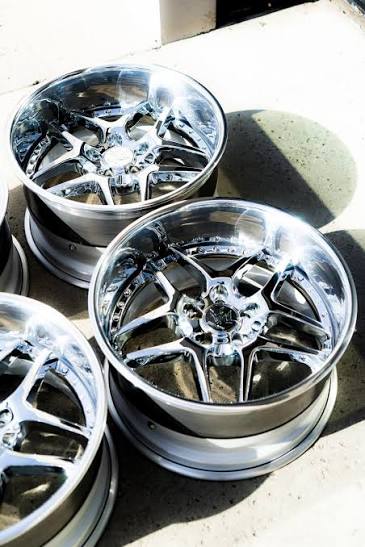 Chrome plated vehicle rims with high gloss reflective finish