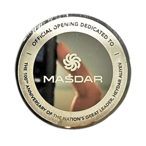 Chemical etched commemorative coin with sharp detail