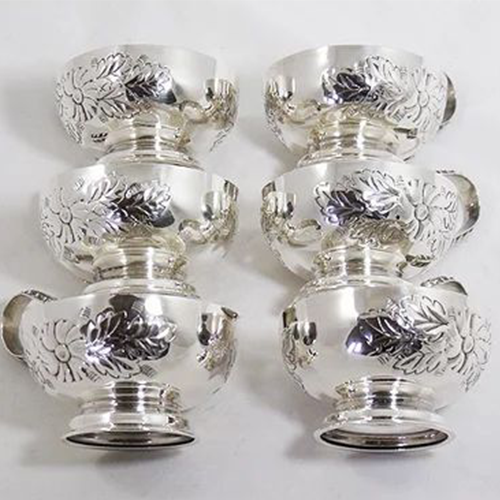 Silver plated pots for luxury hotel beverage service