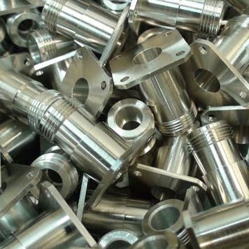 Nitric acid passivated stainless steel marine fittings